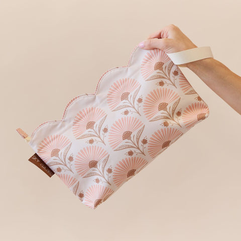 Scalloped Wet Bag- Rosebud Cream