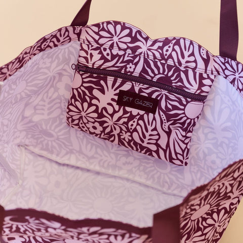 Scalloped Edge Beach Bag- Berry Sunrise