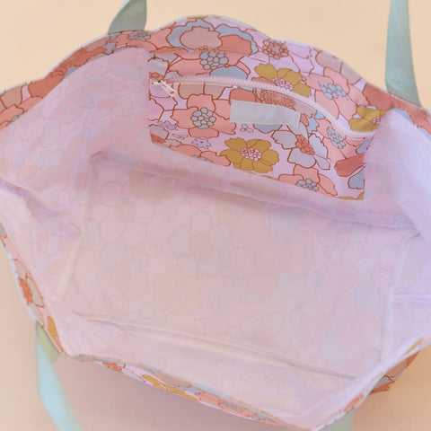 Scalloped Edge Beach Bag- Floral Azure