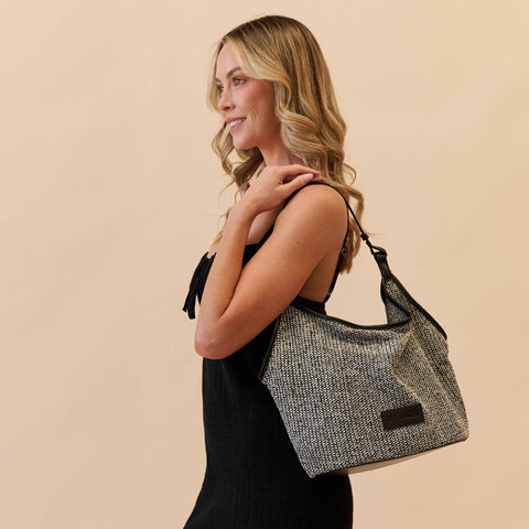 2-in-1 Luxe Shoulder Bag & Clutch- Black