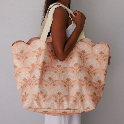 Scalloped Edge Beach Bag- Rosebud Pink