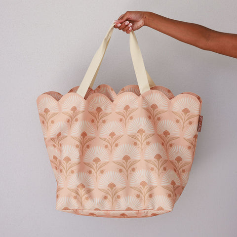 Scalloped Edge Beach Bag- Rosebud Pink