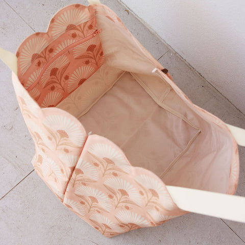 Scalloped Edge Beach Bag- Rosebud Pink